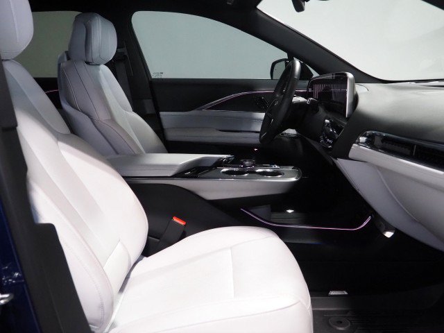 Used 2024 Cadillac Lyriq AWD Luxury w/ LPO, Floor Liner Package image 15