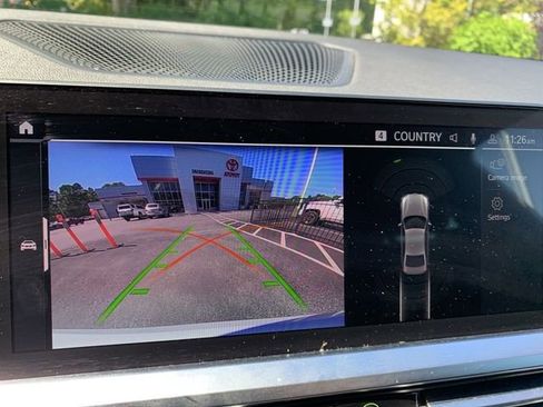 Used 2022 BMW 330i xDrive Sedan w/ Driving Assistance Package AWD/4WD image 22