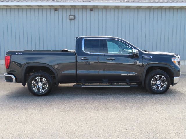 Used 2020 GMC Sierra 1500 SLE w/ SLE Value Package AWD/4WD image 3
