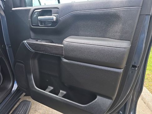 Used 2019 Chevrolet Silverado 1500 LTZ AWD/4WD image 33