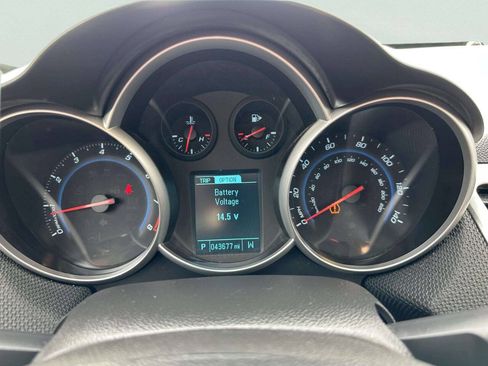Used 2014 Chevrolet Cruze LT FWD image 24