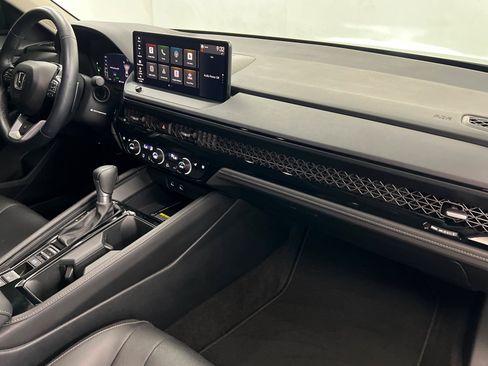 Used 2025 Honda Accord Touring image 24