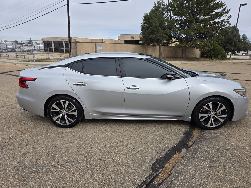 Used 2017 Nissan Maxima Platinum FWD image 9