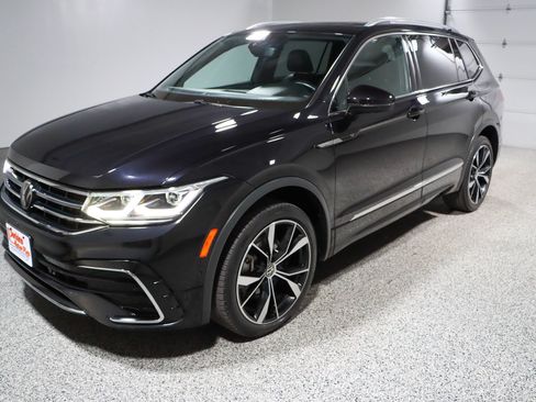 Used 2022 Volkswagen Tiguan SEL R-Line AWD/4WD image 34