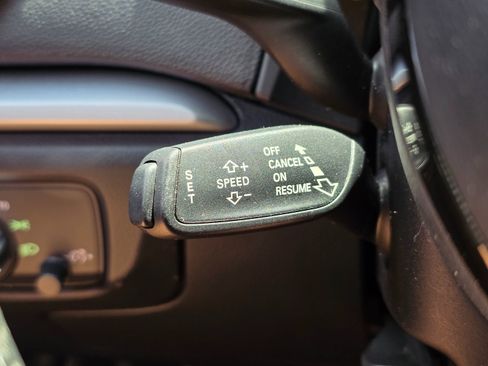 Used 2016 Audi A3 e-tron Premium w/ Audi MMI Navigation Plus FWD image 38