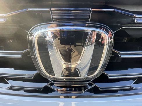 Used 2025 Honda Pilot Touring image 31