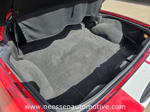 Used 2006 Chevrolet Corvette Z06 w/ Preferred Equipment Group image 35