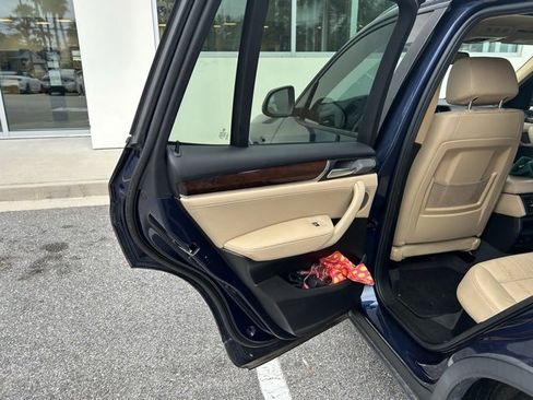 Used 2017 BMW X3 xDrive28i image 8