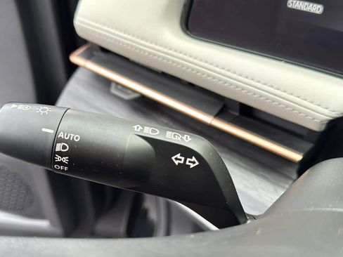 Certified 2023 Nissan Ariya FWD image 27