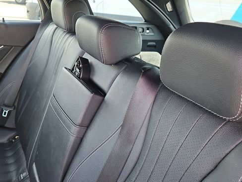 Used 2017 Mercedes-Benz E 400 4MATIC Wagon image 13