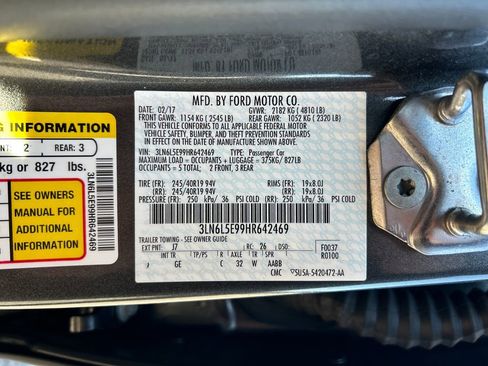 Used 2017 Lincoln MKZ Reserve image 32