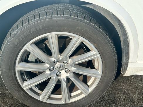 Used 2019 Volvo XC90 T8 Inscription w/ Protection Package Premier image 7