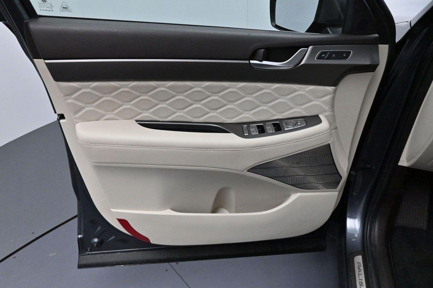 Used 2020 Hyundai Palisade Limited FWD image 12