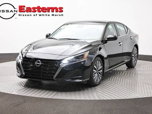 Used 2023 Nissan Altima 2.5 SV FWD image 1