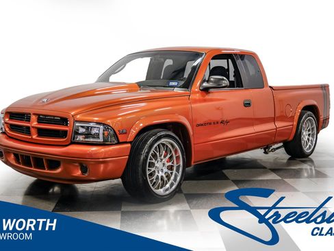Used 2000 Dodge Dakota Sport image 1