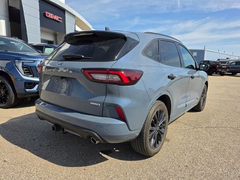 Used 2023 Ford Escape ST-Line Elite w/ Premium Technology Package image 3