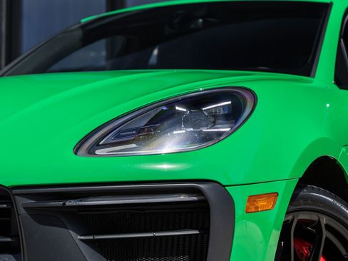 Certified 2023 Porsche Macan GTS AWD/4WD image 19