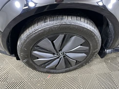 Used 2023 Nissan Ariya AWD image 10