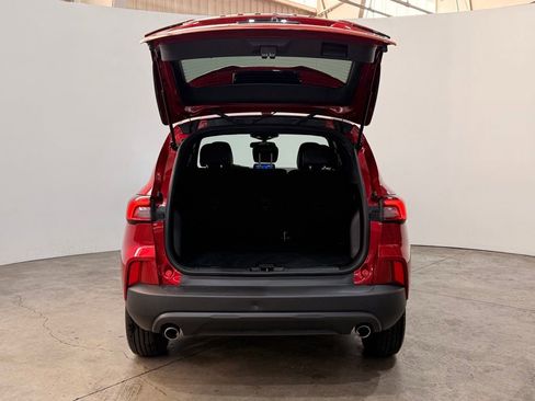 Certified 2025 Ford Escape ST-Line image 13