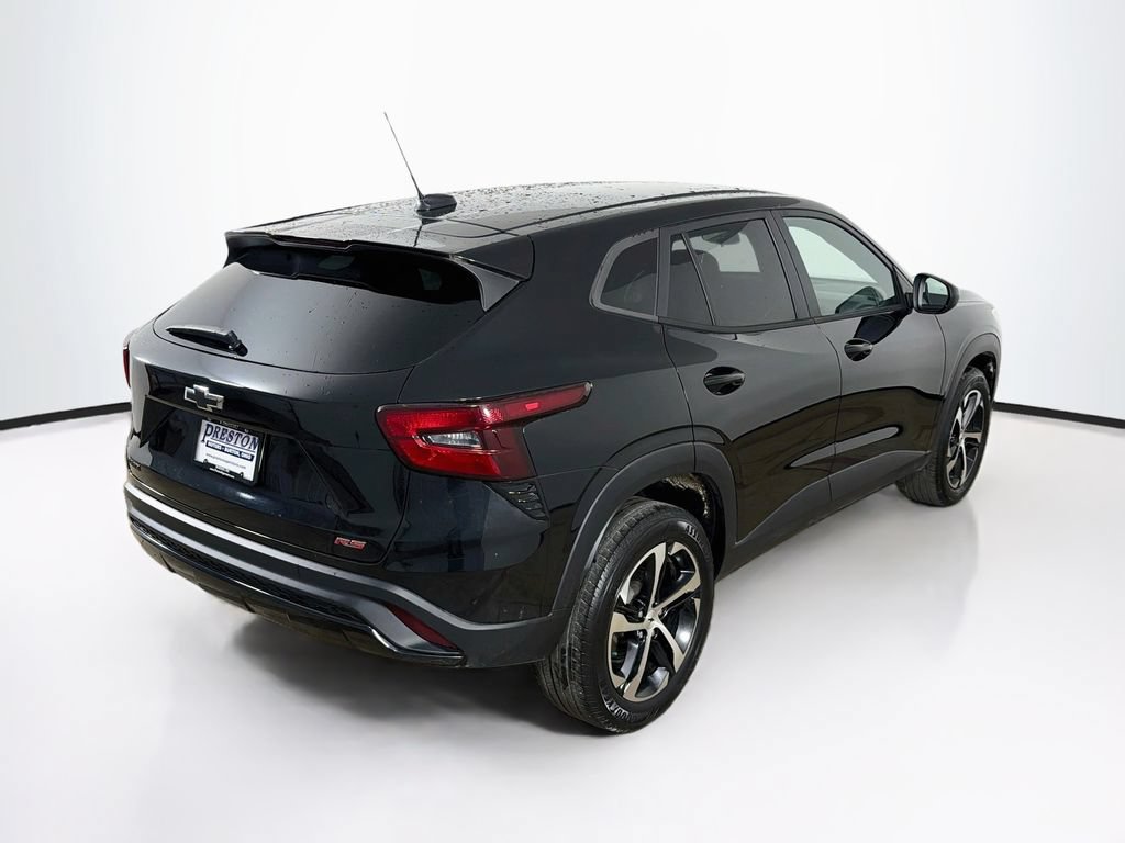 Used 2024 Chevrolet Trax RS w/ Driver Confidence Package FWD image 5