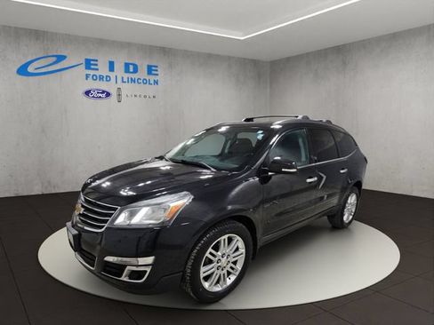 Used 2013 Chevrolet Traverse LT w/ All-Star Edition AWD/4WD image 5