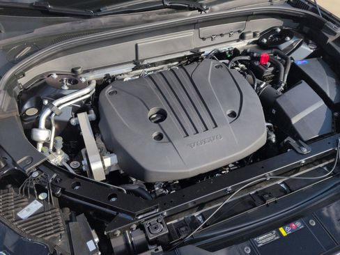 New 2026 Volvo XC60 B5 Plus w/ Protection Package Premier image 28