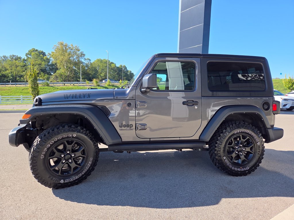 Used 2022 Jeep Wrangler Sport AWD/4WD image 19