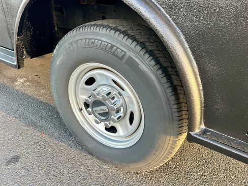 Used 2018 Ford F250 XL w/ Power Equipment Group image 13