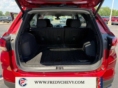 Used 2024 Chevrolet Equinox LT w/ LPO, Floor Liner Package FWD image 14