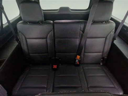 Used 2023 Chevrolet Suburban LT image 25