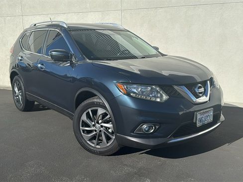 Used 2016 Nissan Rogue SL image 1
