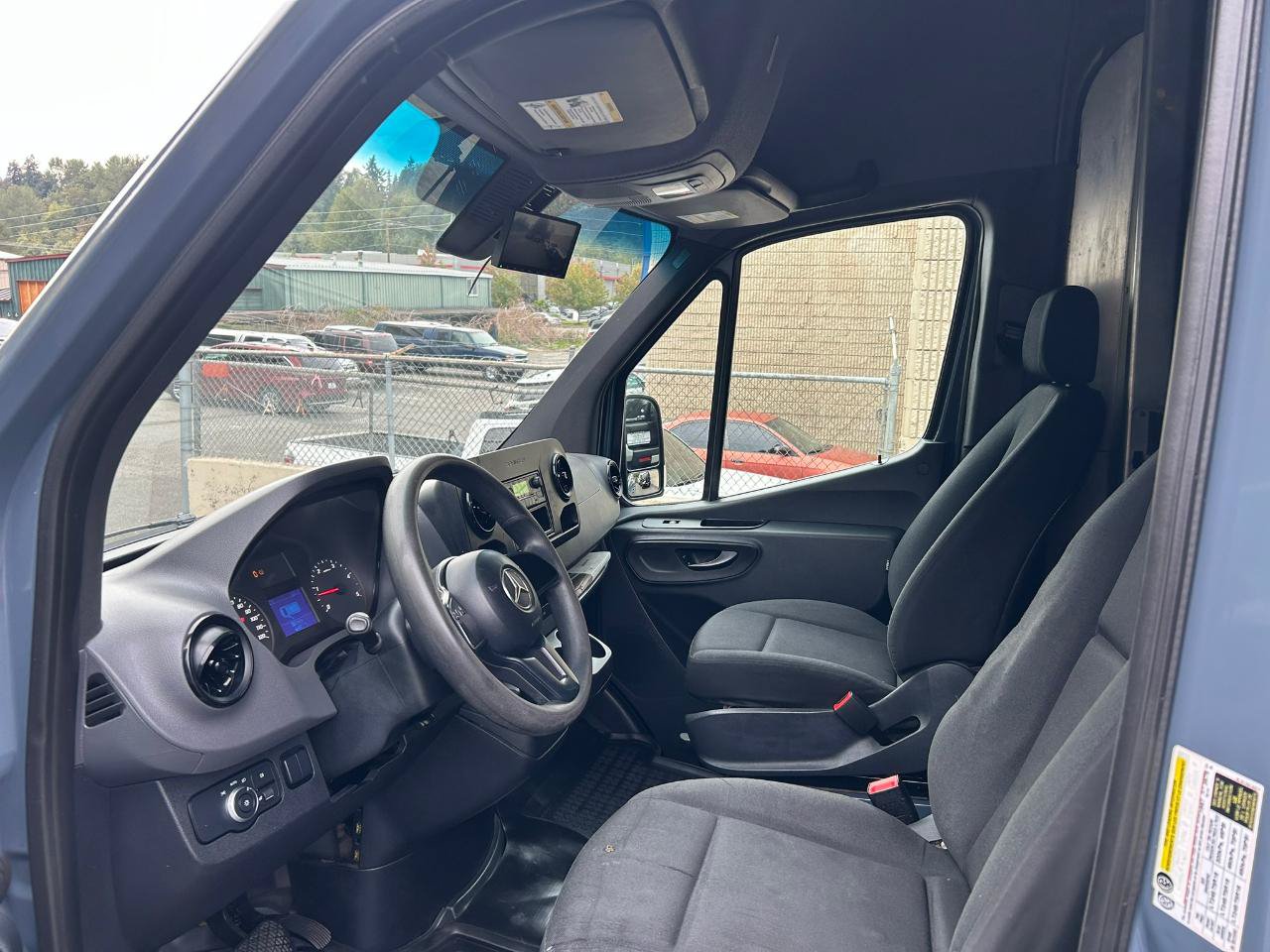 Used 2019 Mercedes-Benz Sprinter 170 image 9