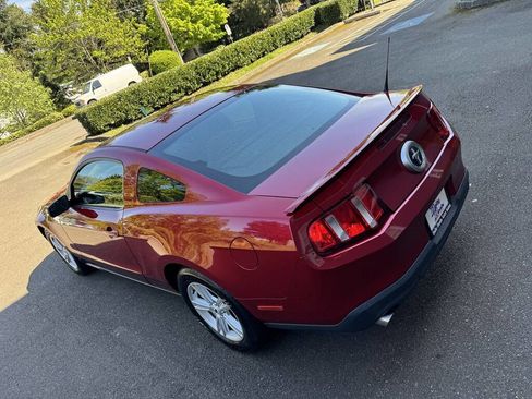 Used 2012 Ford Mustang Coupe RWD image 12
