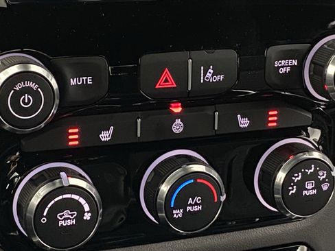 New 2026 RAM 1500 Big Horn w/ Night Edition AWD/4WD image 7