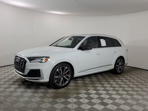 Certified 2022 Audi SQ7 Prestige w/ Prestige Package image 5