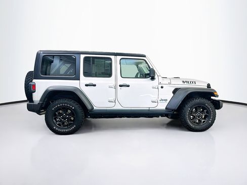 Used 2023 Jeep Wrangler Unlimited w/ Cold Weather Group AWD/4WD image 10