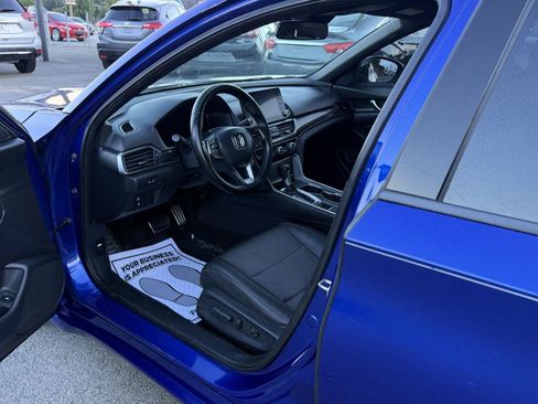 Used 2019 Honda Accord Sport image 7