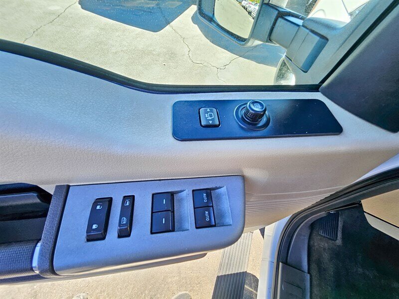Used 2013 Ford F350 Lariat AWD/4WD image 22
