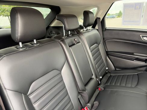 Used 2024 Ford Edge SEL w/ Convenience Package AWD/4WD image 32