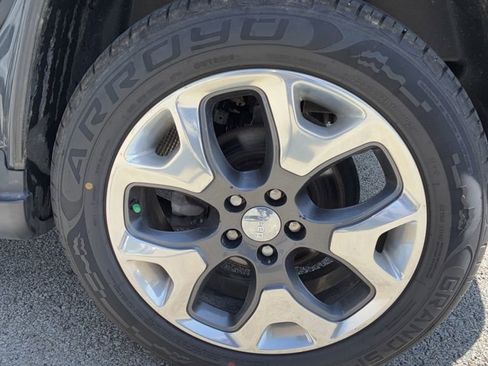 Used 2018 Jeep Compass Limited w/ Navigation Group AWD/4WD image 26