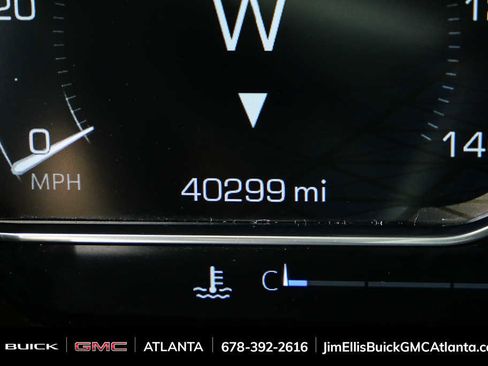 Used 2025 GMC Sierra 1500 SLT AWD/4WD image 8