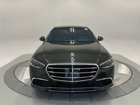 Used 2021 Mercedes-Benz S 500 4MATIC image 2