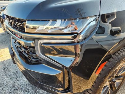 Used 2021 Chevrolet Tahoe Z71 w/ Luxury Package AWD/4WD image 6