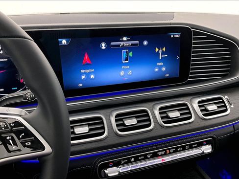 Used 2026 Mercedes-Benz GLE 450 4MATIC image 5