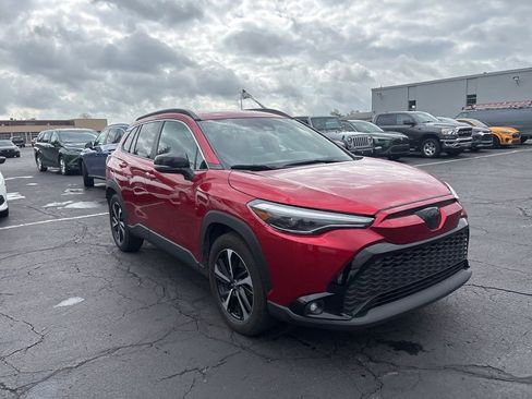 Used 2025 Toyota Corolla Cross AWD Hybrid image 4