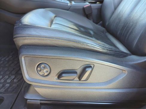 Used 2020 Audi Q5 2.0T Premium w/ Convenience Package image 10