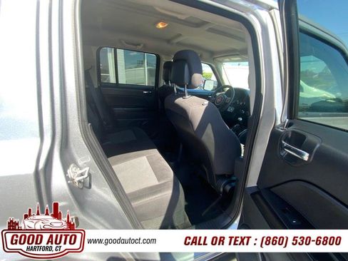 Used 2017 Jeep Patriot Sport w/ Power Value Group FWD image 17