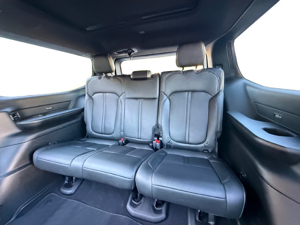 Used 2023 Jeep Wagoneer Series II AWD/4WD image 21