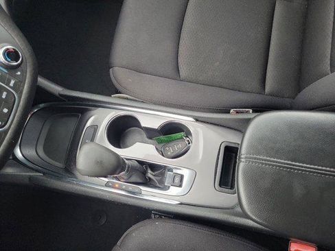Used 2023 Chevrolet Malibu LT FWD image 30
