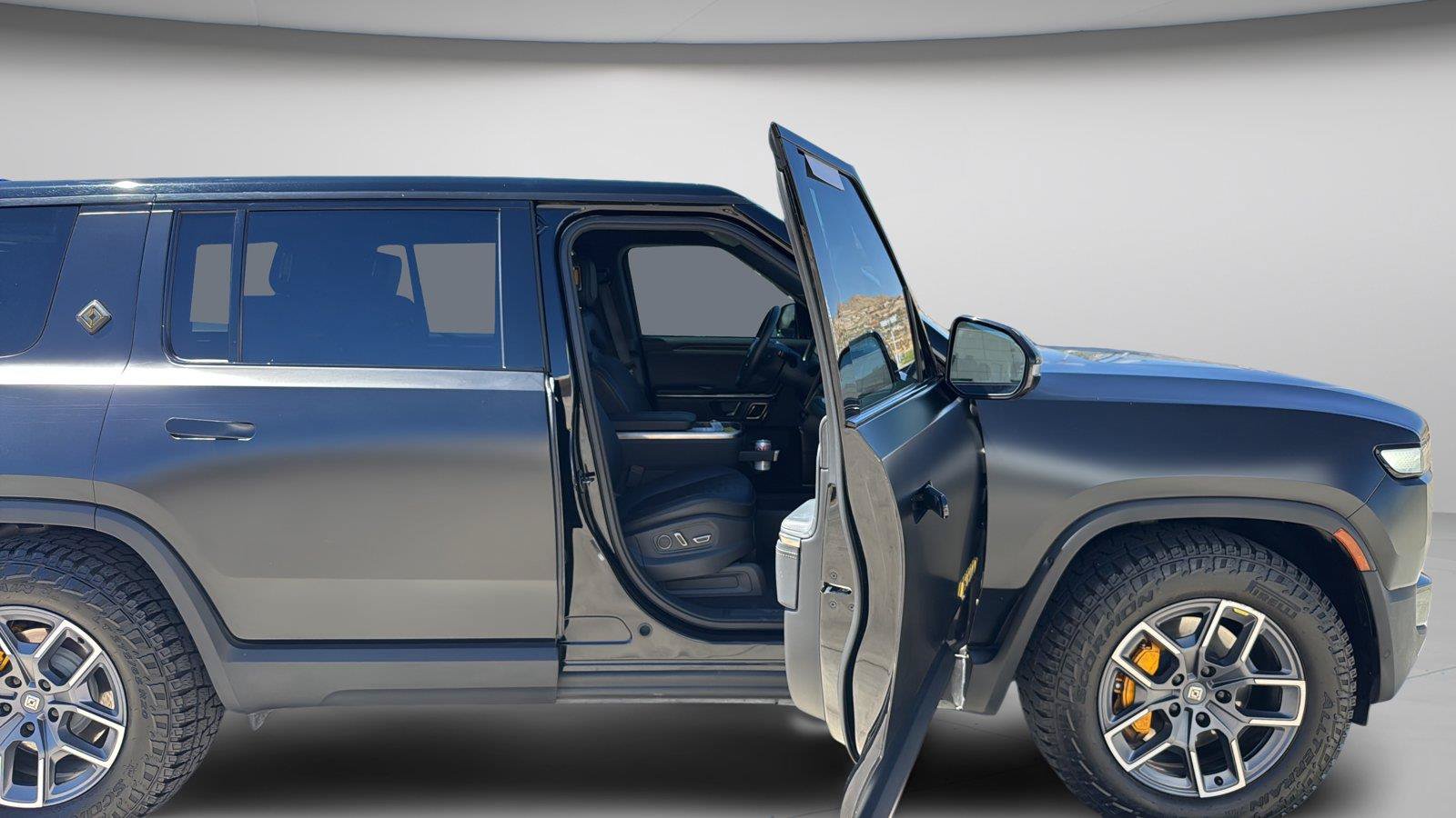 Used 2023 Rivian R1S Adventure Quad AWD/4WD image 9